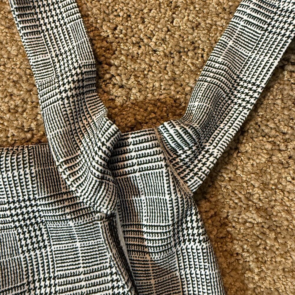 Charlotte Russe Black White Plaid Tie Front Pull On Skort Size S - Picture 3 of 6